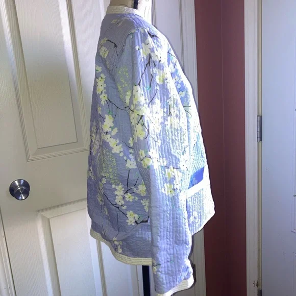 Cherry Blossom Quilted Reversible Eyelet Light Jacket Cotton Large by Appleseeds - Picture 4 of 11